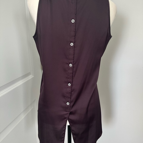 Loft wine color button back top - Picture 2 of 4
